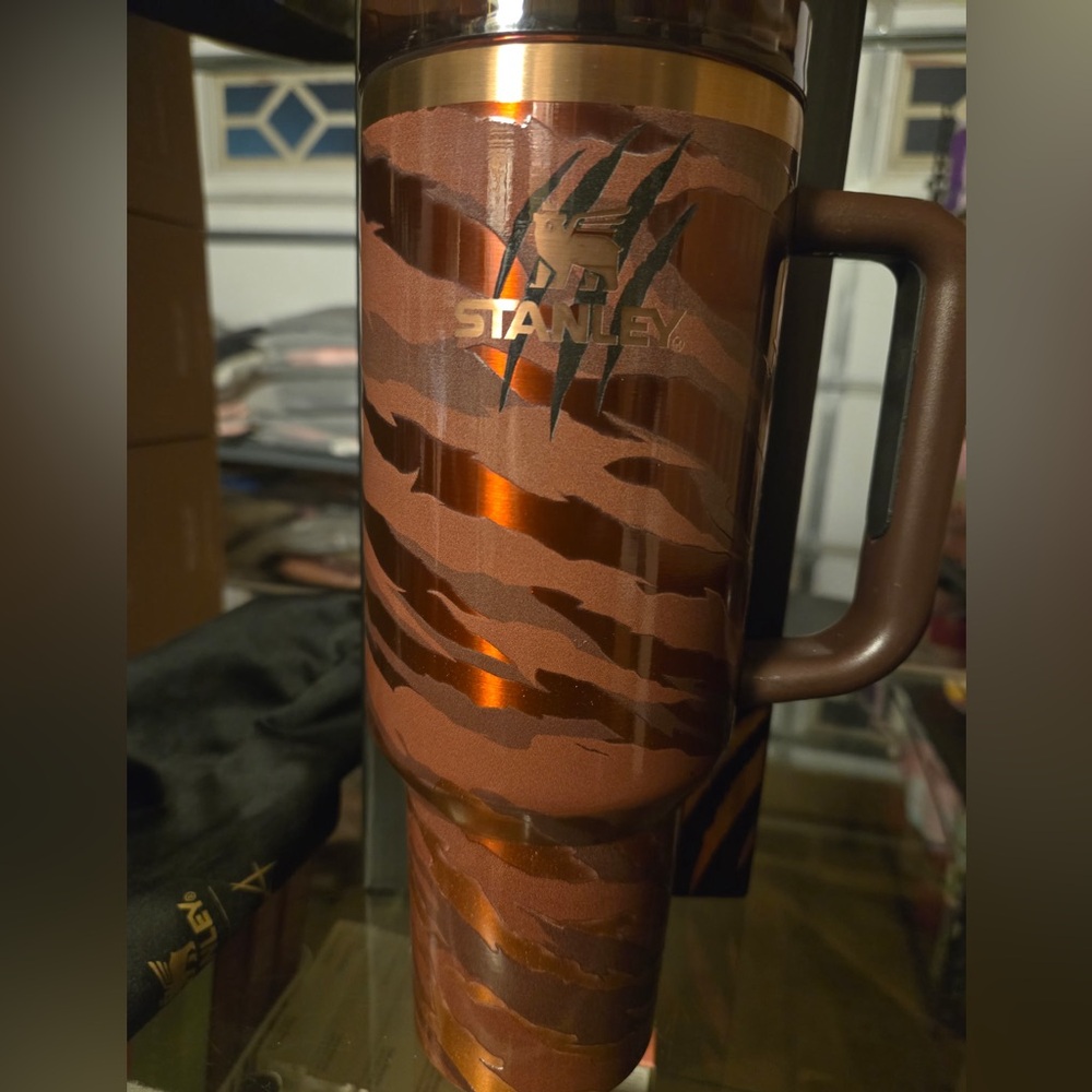 Tyla Tyger Stanley 40oz Cup Collaboration Africa desert exclusive midnight - Picture 8 of 8